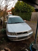 Volvo V40 g.W - gebrauchte Volvo V40 aus dem Jahr 2001