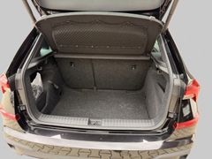 SKODA Kamiq Monte Carlo PANO 18"Ursa TravelAssist VZE SKODA Kamiq Monte Carlo PANO 18"Ursa TravelAssist VZE