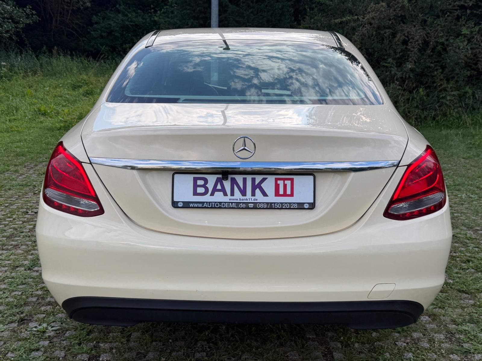 Mercedes-Benz C220d Lim. *Avantgarde *Leder *Navi *Kamera *SHZ