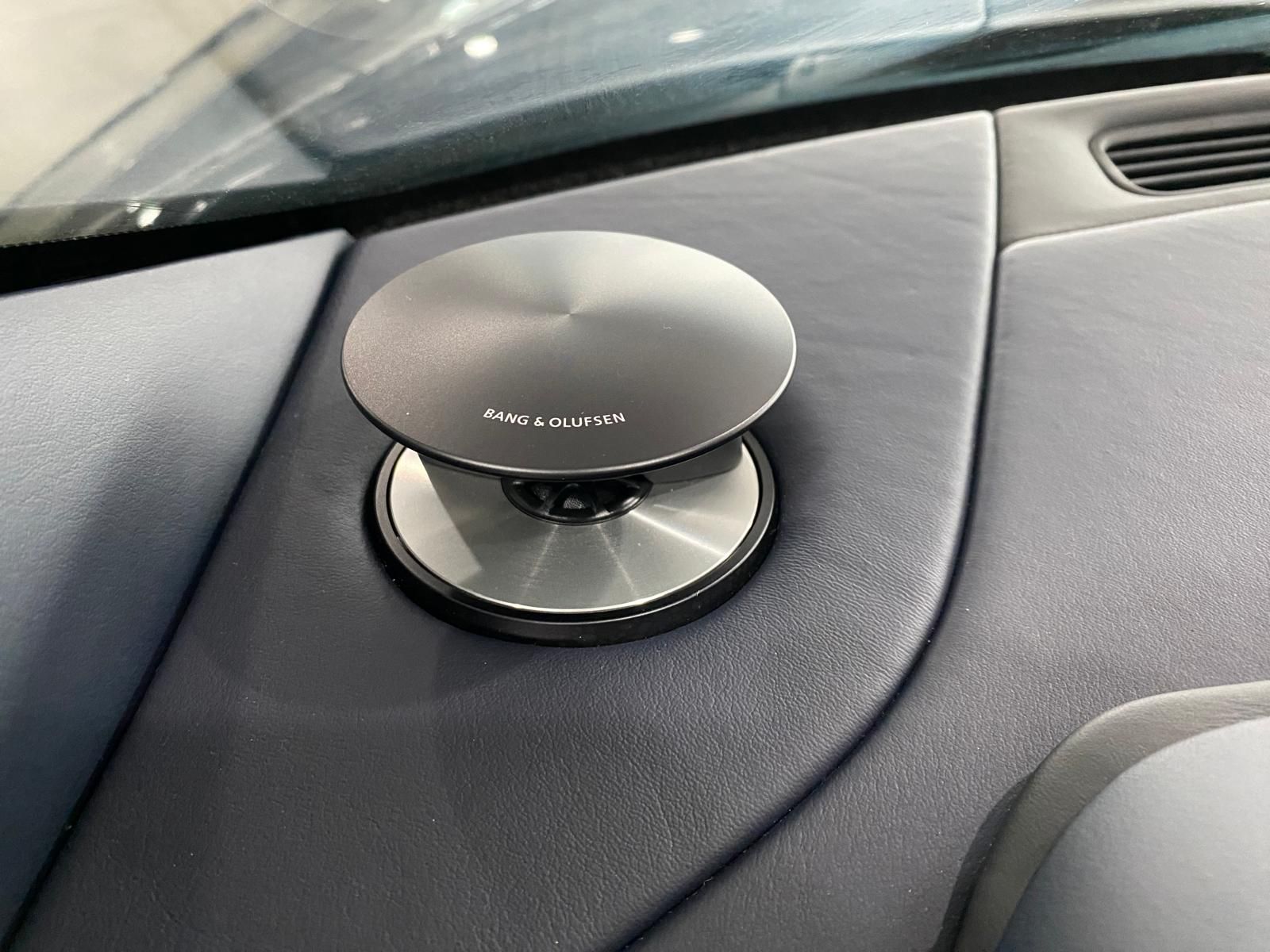 Fahrzeugabbildung Aston Martin DB11 V12 Coupe Launch Edition