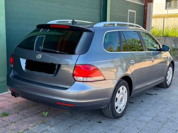 Volkswagen Golf - 4