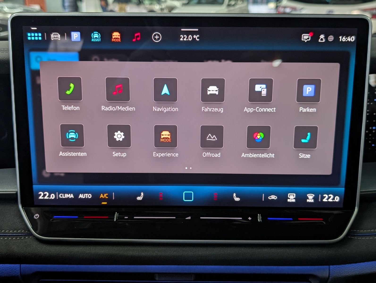 Fahrzeugabbildung Volkswagen Tayron R-Line 360°H&K HUD PANO IQ-LIGHT BLACK 7S