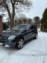 Mercedes-Benz Mercedes Benz ML 300 CDI - gebrauchte Mercedes-Benz ML 300 aus dem Jahr 2010