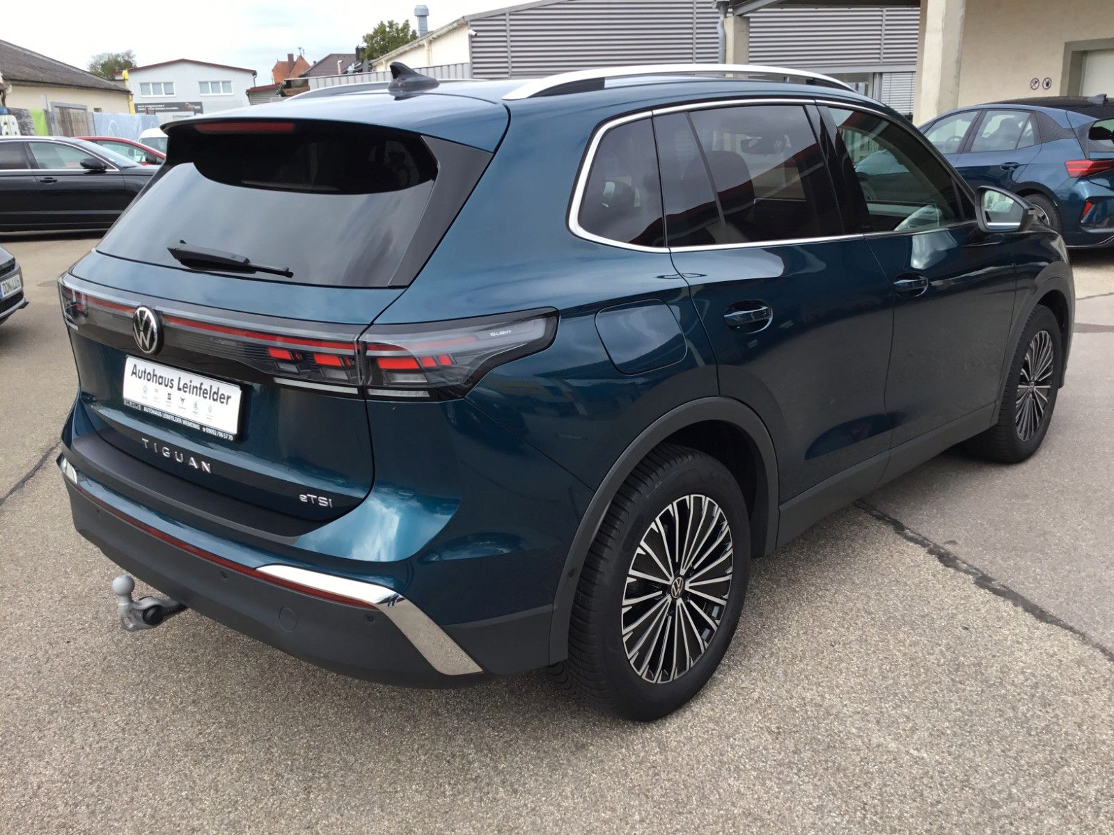 Volkswagen Tiguan 1.5 eTSI DSG Elegance AHK Navi 18 ACC foto 5