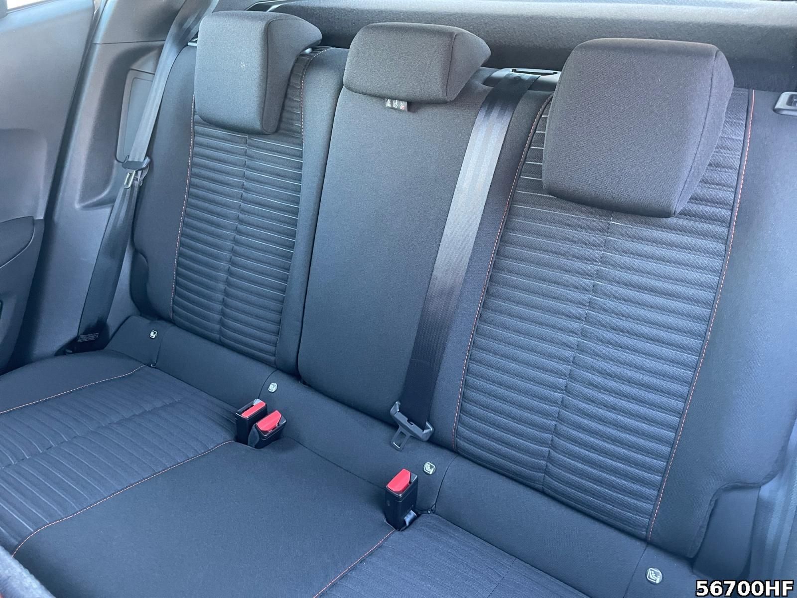 Fahrzeugabbildung Peugeot e-2008 Active*SITZHZG*PDC HI+CAM*CARPLAY*