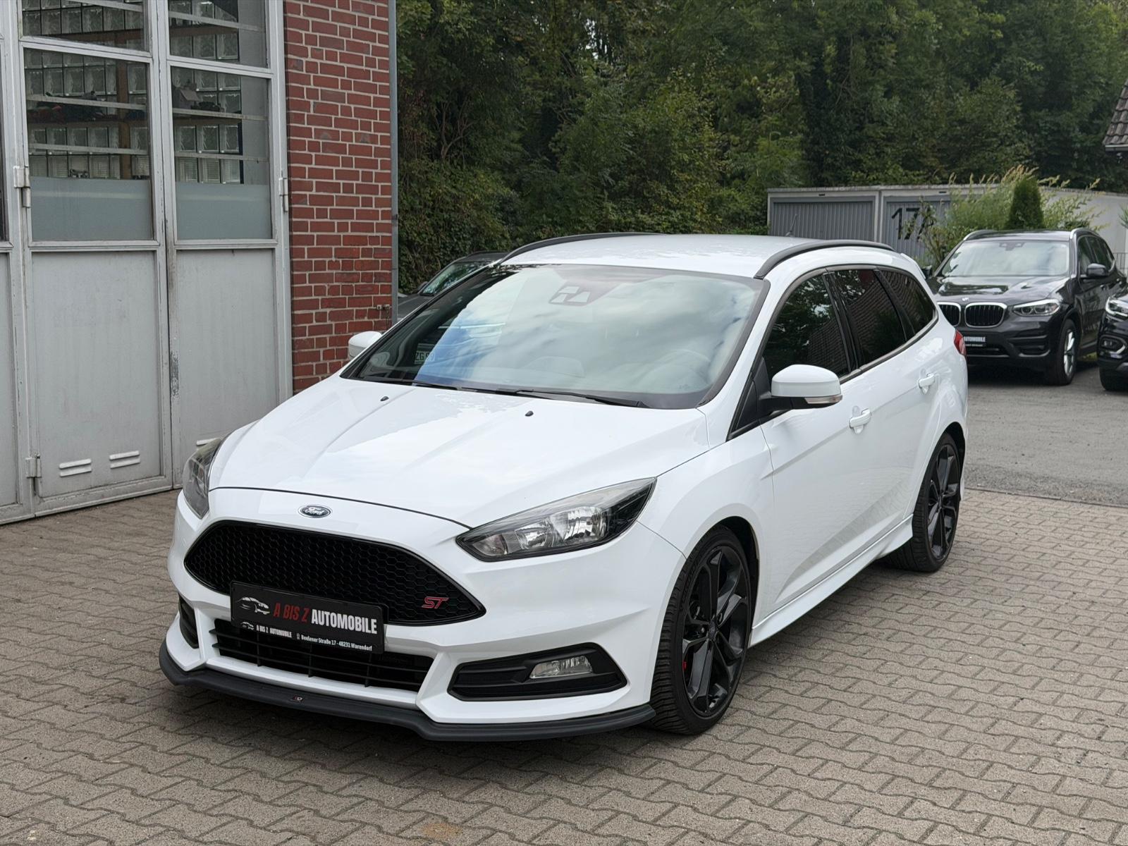 Ford Focus Turnier ST 2.0 TDCI *RECARO/SHZ/LHZ/NAVI*