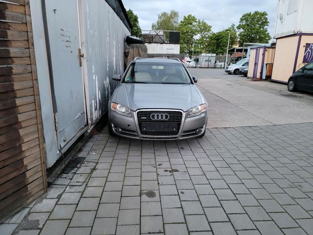 Audi A 4 B7 3,2 Fsi quattro  Motorschaden