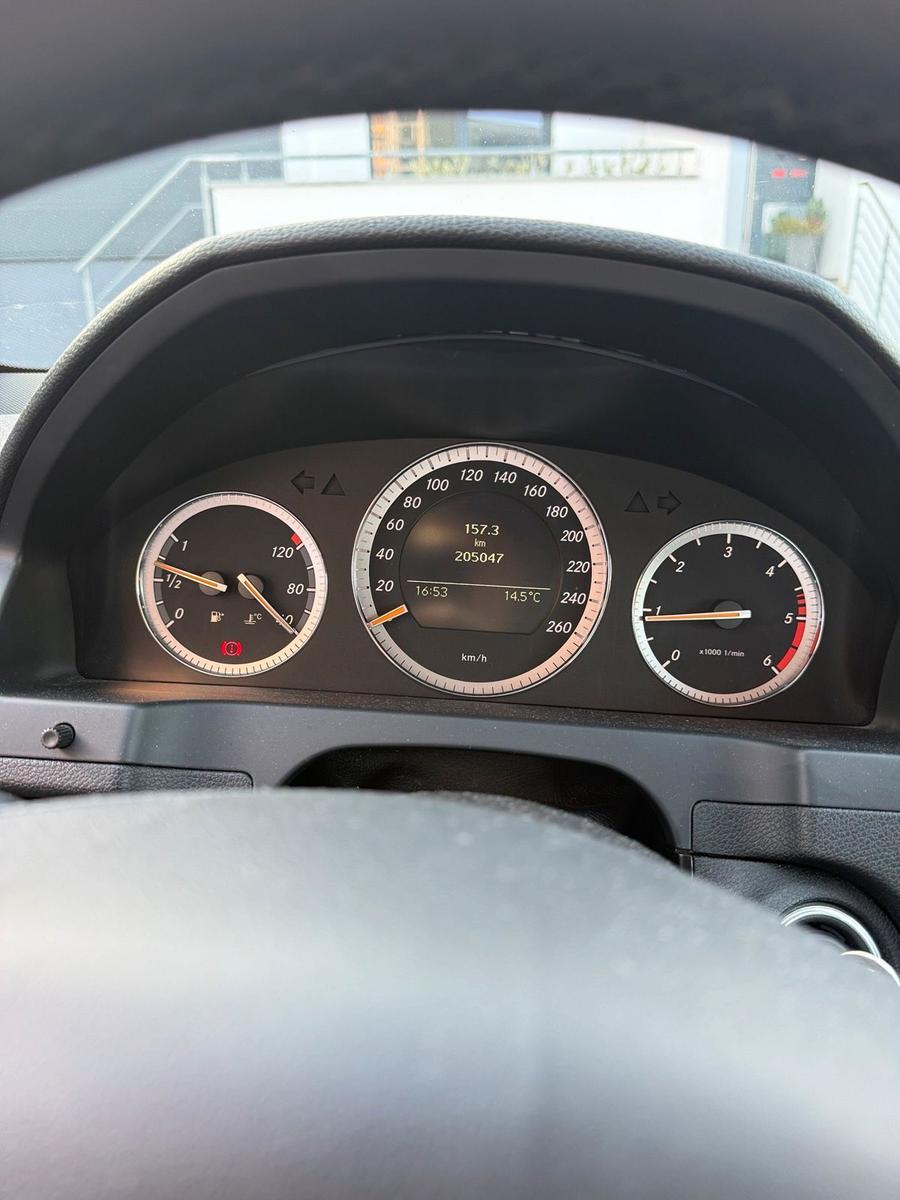 Mercedes-Benz C220 2008 — photo 8