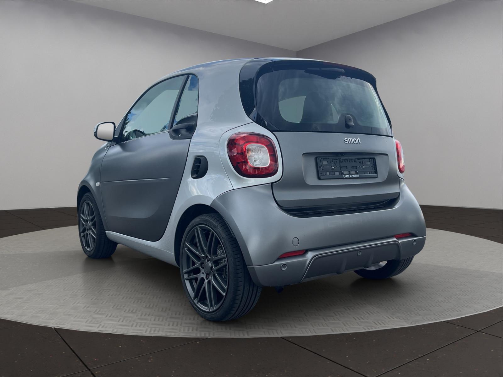 Smart ForTwo fortwo/BRABUS/JBL/SHZ/Temp./66kw