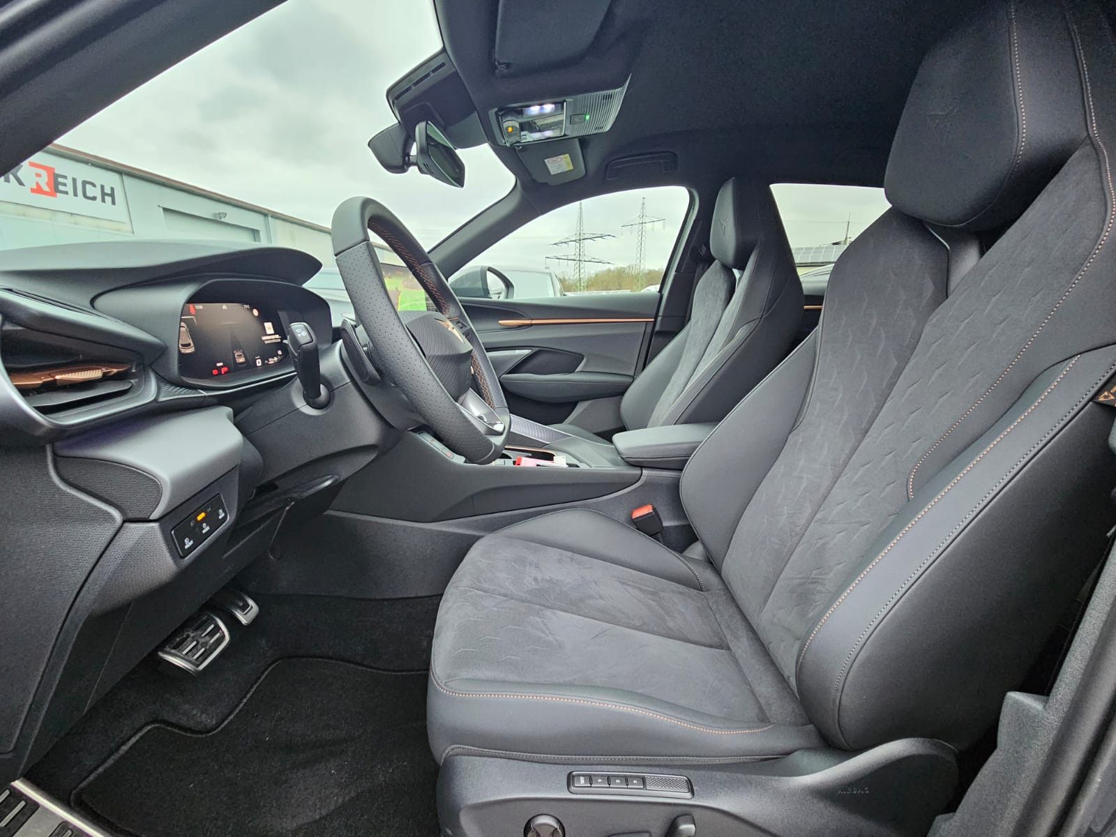 Représentation du véhicule CUPRA Terramar 1.5 eTSI Dinamica Pack Edge HUD 19