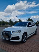 Audi Q7 3.0 TDI quattro tiptronic - - Audi Q7 Gebrauchtwagen in Stuttgart
