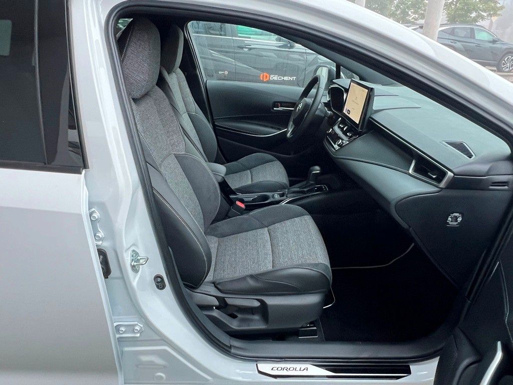 Fahrzeugabbildung Toyota Corolla TS 1.8 Hybrid Teamplayer Technikpaket