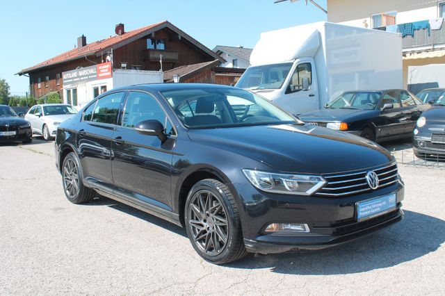 VW Passat 2.0 TDI 150 PS DSG KLIMATR PDC NAVI SHZ