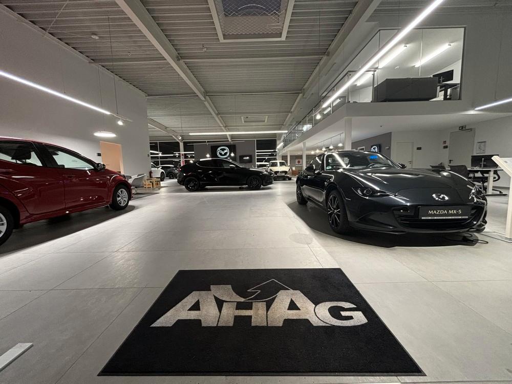showroom-image-main