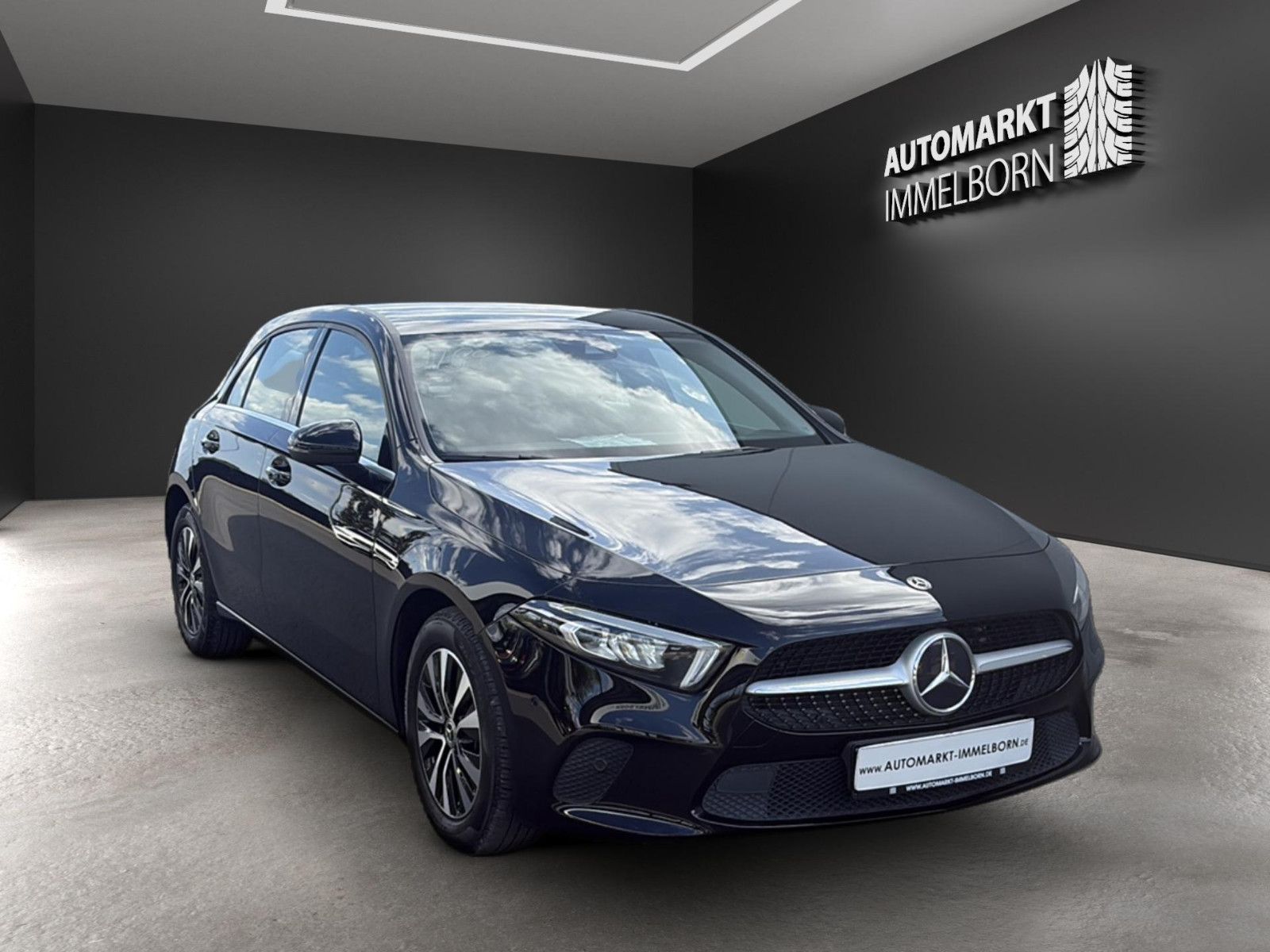 Mercedes-Benz A 180 d Kamera*LED*Navi*DAB*MBUX*TeilLeder*1Hand imagem 2