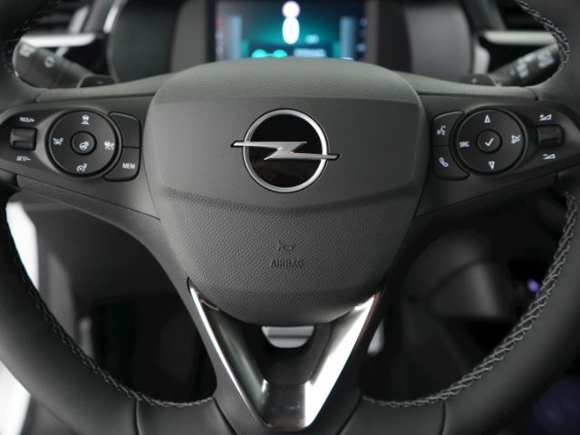 Corsa F FACELIFT GS AT+LED+NAVI+RÜCKFAHRKAMERA+S