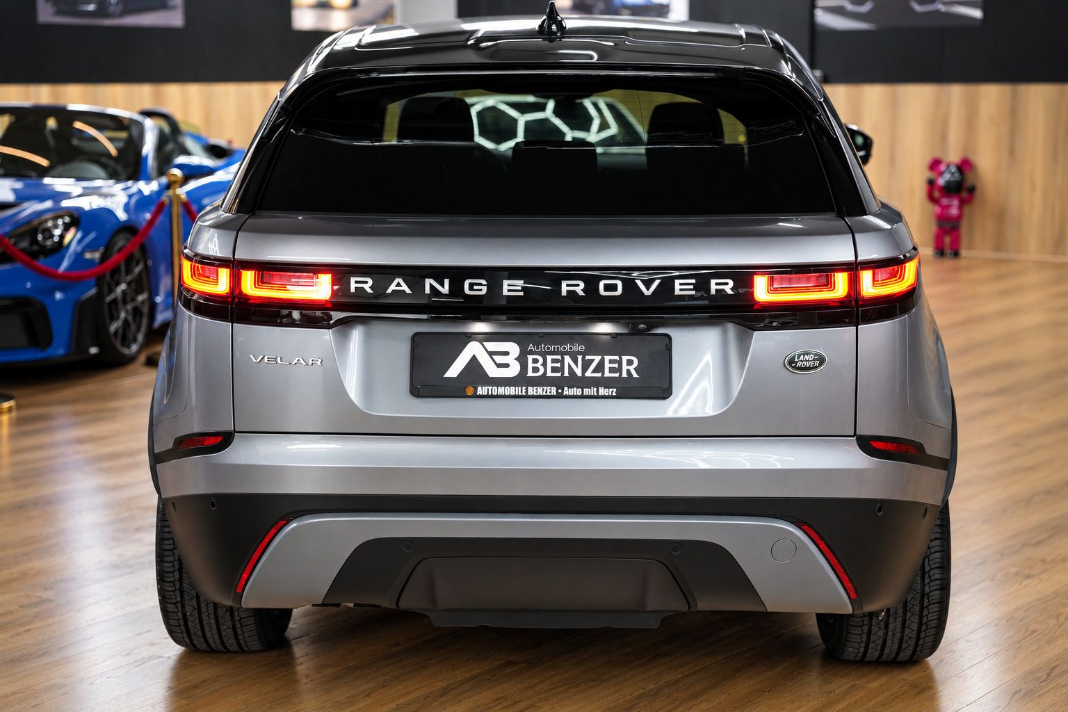 Fahrzeugabbildung Land Rover Range Rover Velar /360*Cam/LED/CapPlay/LEDER/