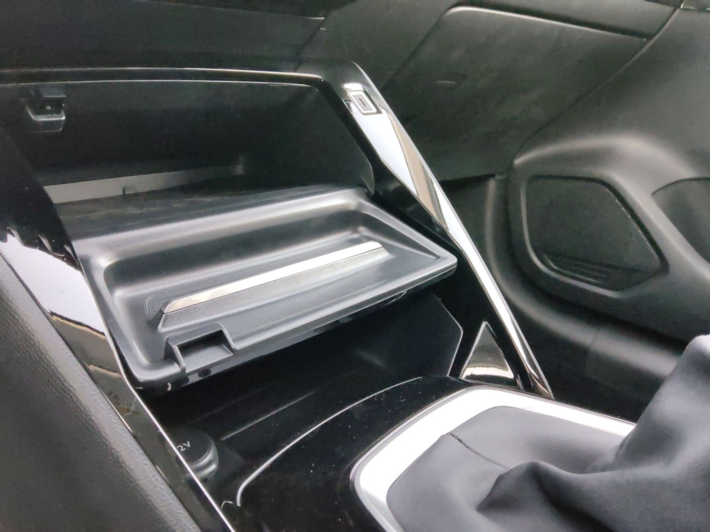 Peugeot 208 - Bild 23