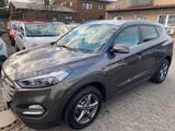 Hyundai Tucson Premium 2WD - silberne Hyundai TUCSON