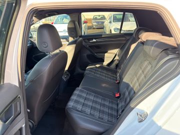 Volkswagen Golf 7 GTD  *SHZ*STDHZ*PANO*AHK*Keyless*