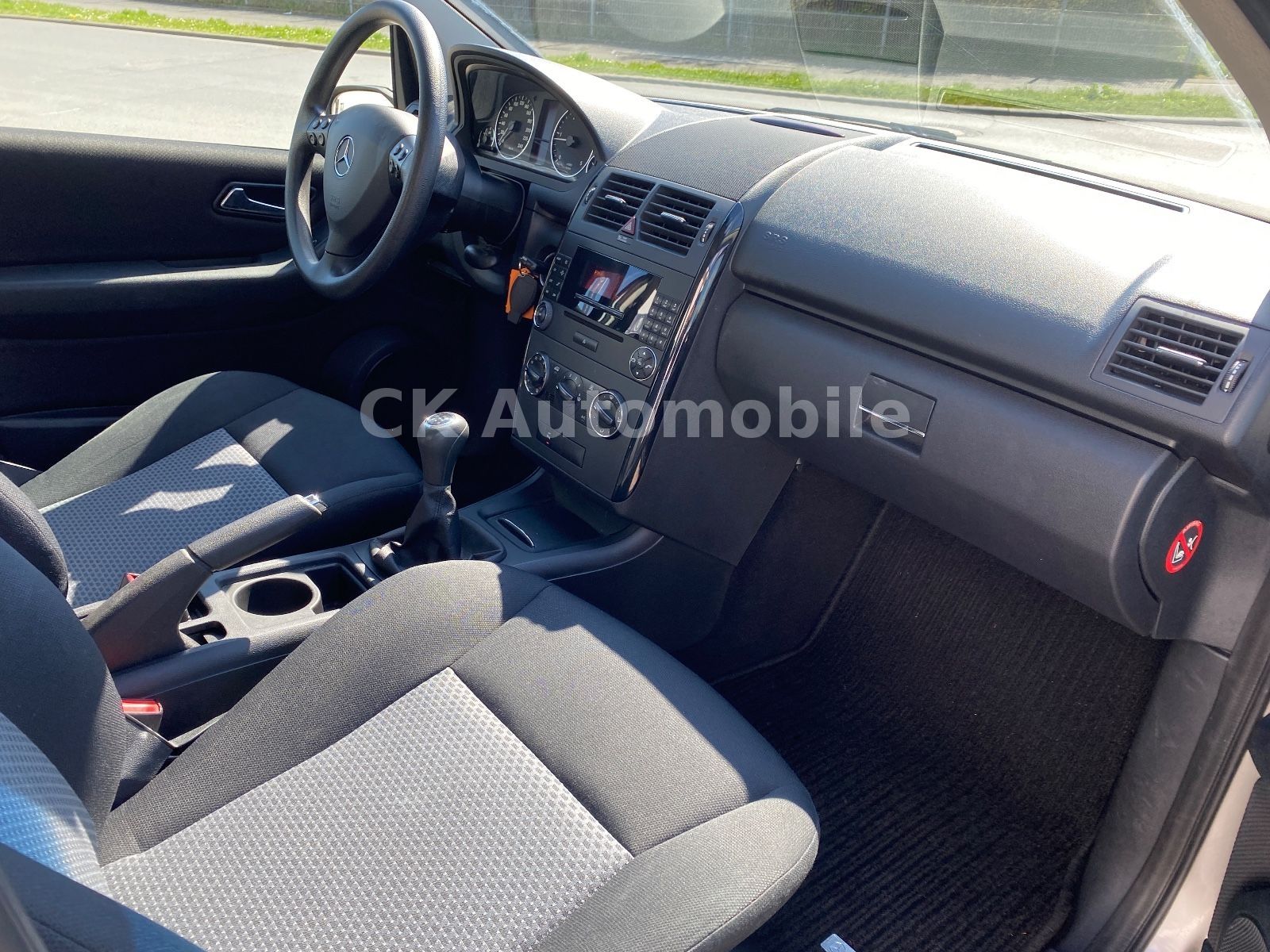 Fahrzeugabbildung Mercedes-Benz A 180 CDI/Klimaanlage/PDC