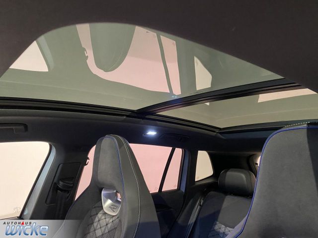 Tiguan 2.0 TDI DSG R-Line NAVI KLIMA LED PANO