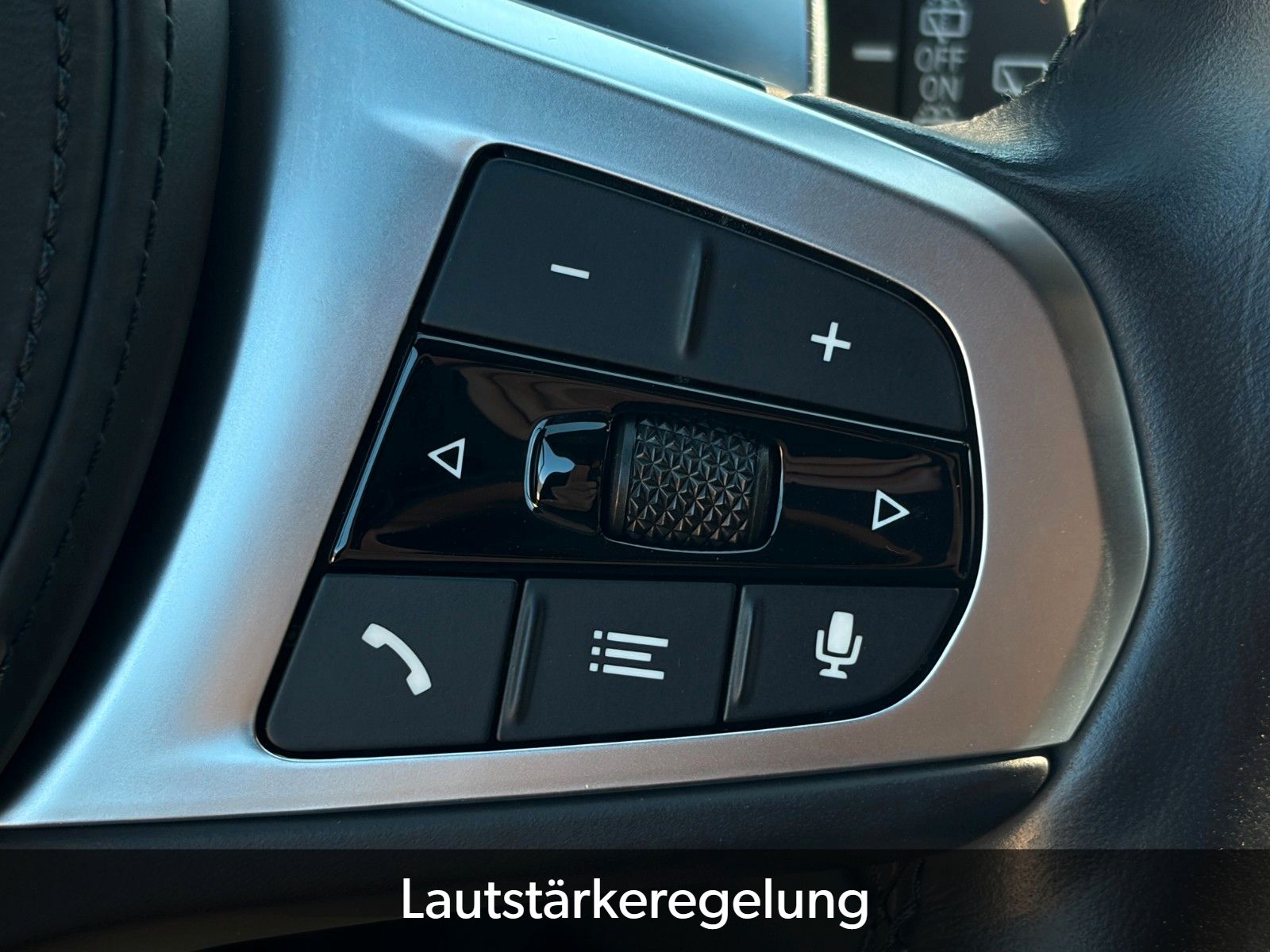 Fahrzeugabbildung BMW 120i M Sport 2-Z Klima H&K KZG ACC LEDER CAM LHZ