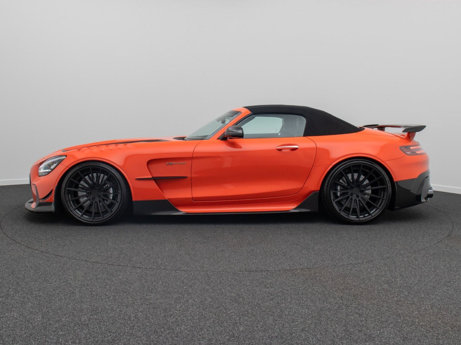 Fahrzeugabbildung Mercedes-Benz AMG GT C AMG GTC 4.0 V8 Black Series 1of1 900PS