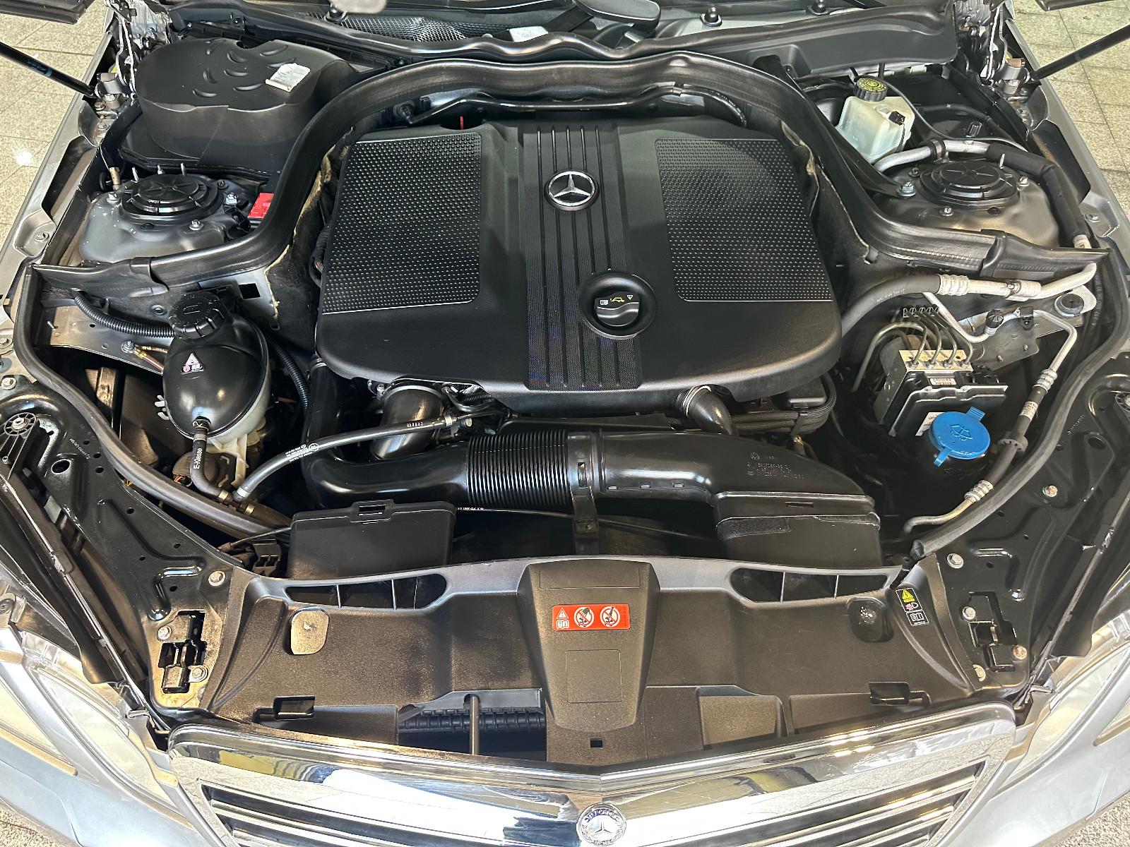 Mercedes-Benz E 220 E Limousine E 220 CDI BlueEfficiency*VOLL*