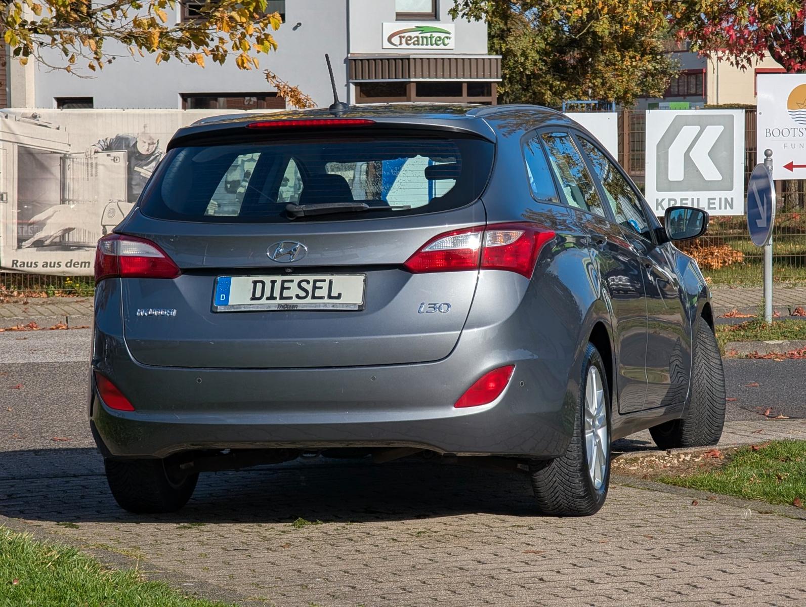Hyundai i30 2014 — photo 17