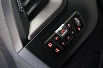BMW 118i M Sport Shadow LiveCoProf LED 1.Hand