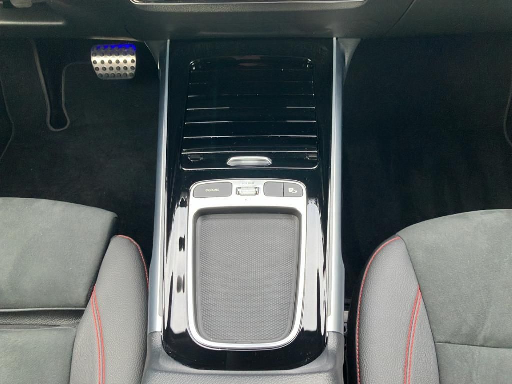 Fahrzeugabbildung Mercedes-Benz GLB 200 d AMG*NIGHT*M-BEAM*K-GO*KAMERA*DAB*EDW*