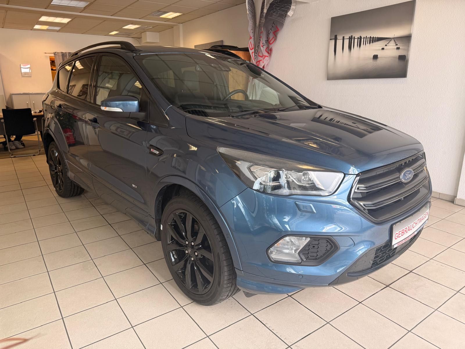 Fahrzeugabbildung Ford Kuga ST-Line / NAVI/ KLIMA/AHK/ALLRAD