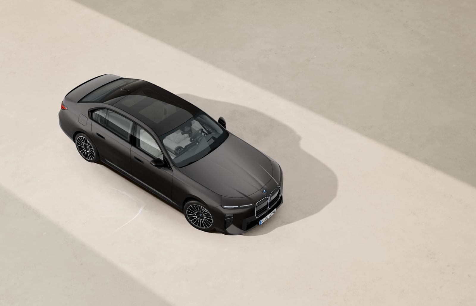 BMW 740 xDrive M Sport*CONNOISSUER*SKYLOUNGE*PANO*