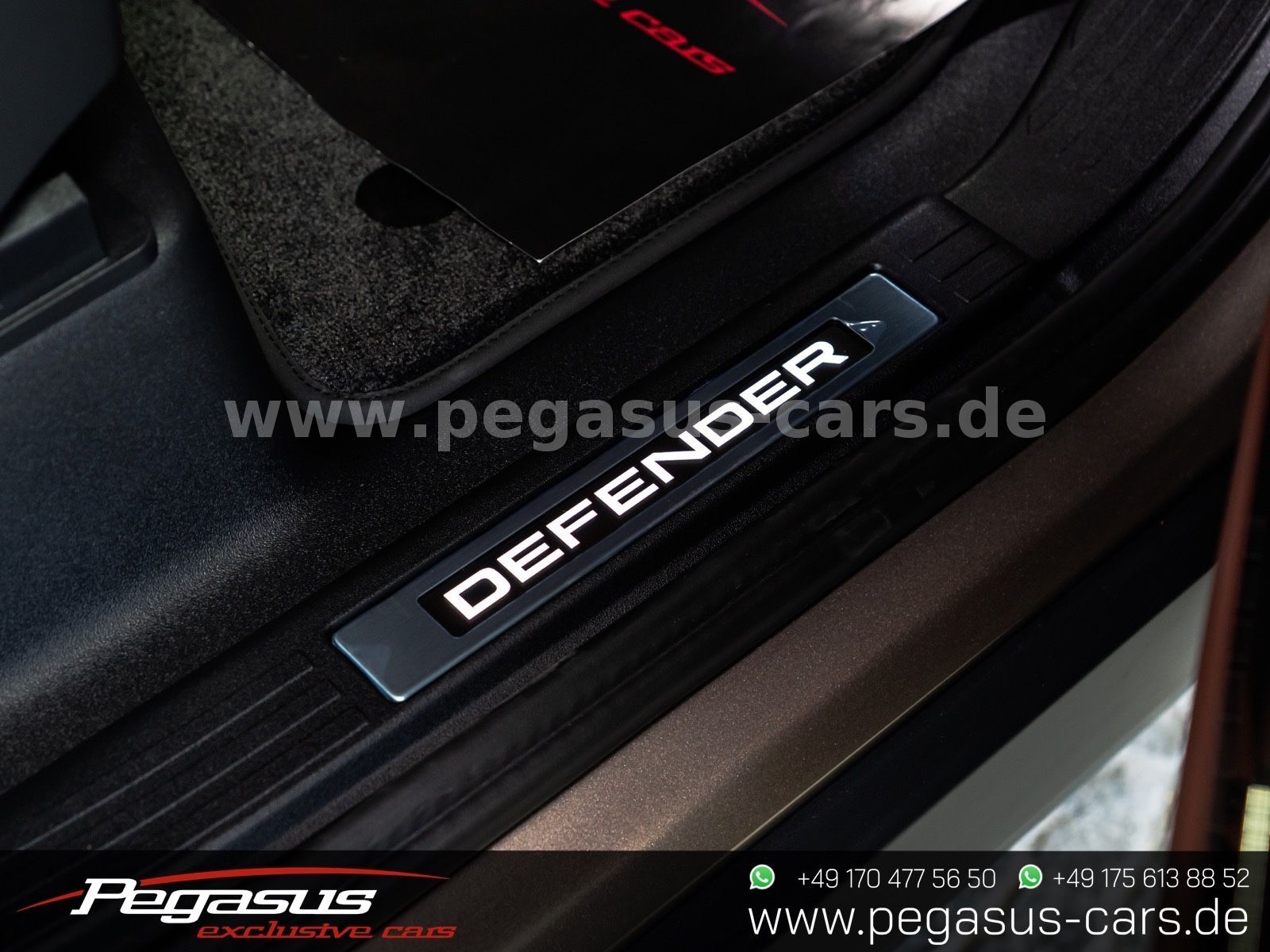 LAND ROVER Defender - 18