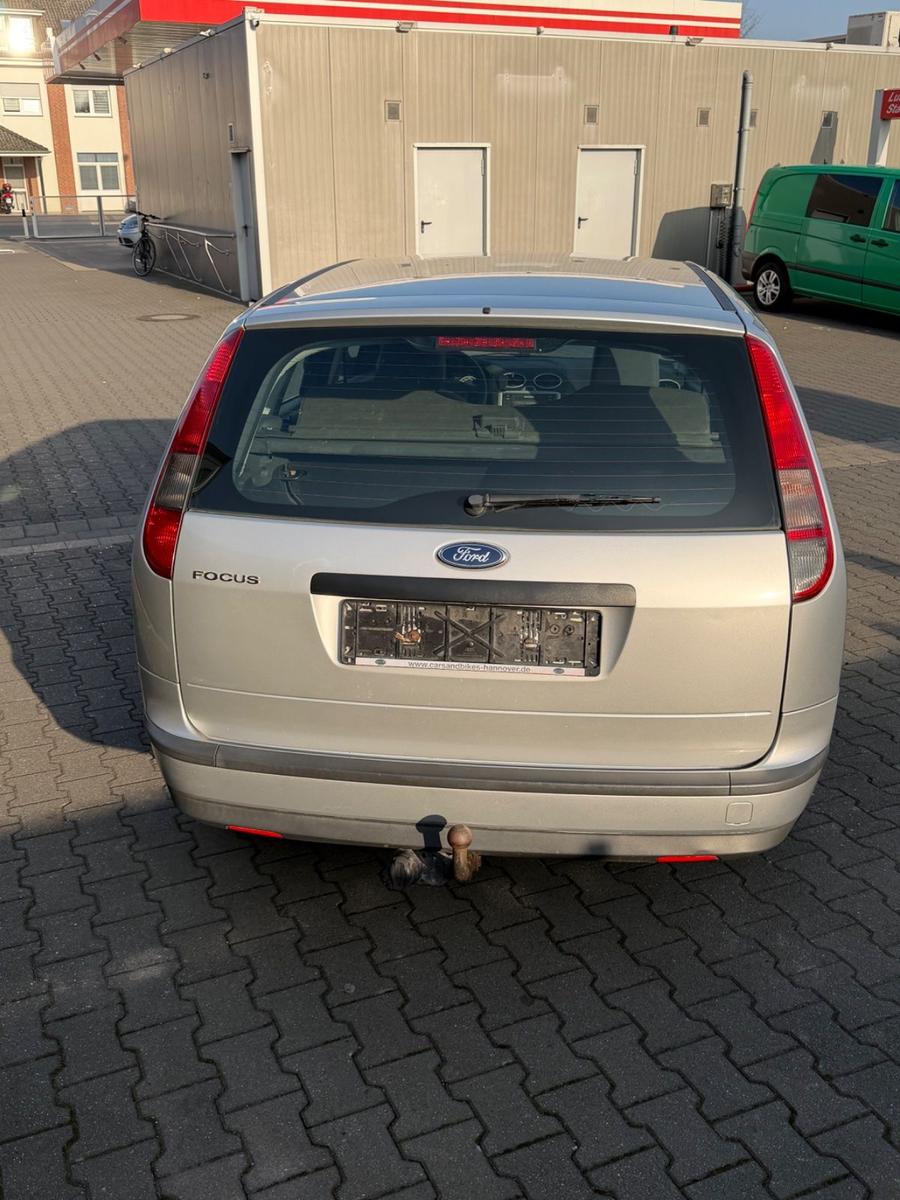 Ford Focus 2006 — photo 6