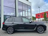 BMW X7 M50d M Sport Paket 7-Sitzer/Head Up/360° - BMW X7 M50 aus 2020