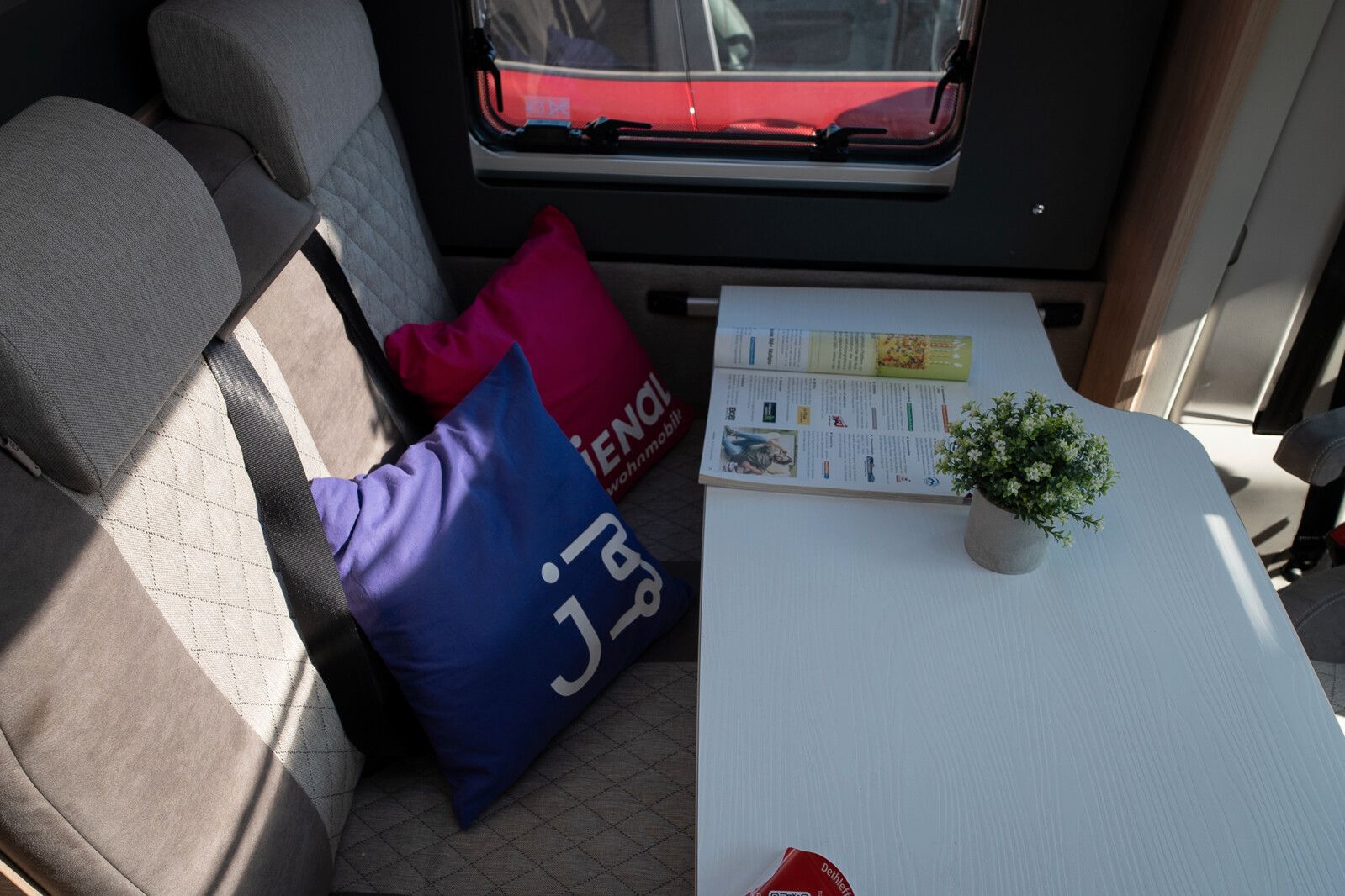 Fahrzeugabbildung Dethleffs Globebus Camp Active T 1 Active Sondermodell