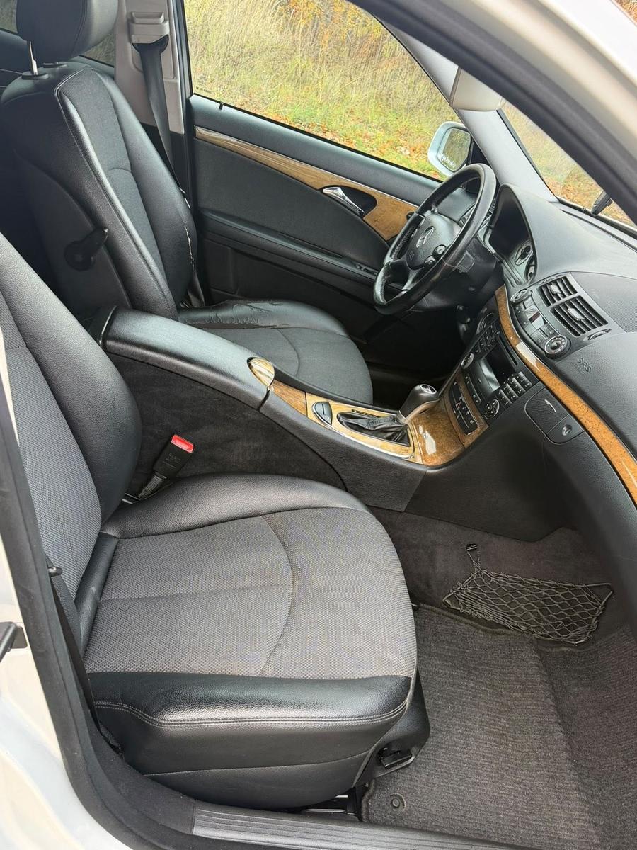 Mercedes-Benz E220 2007 — photo 7