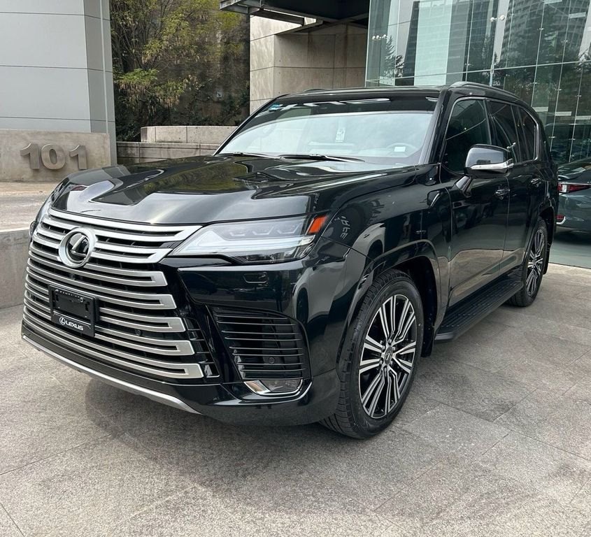 Lexus LX 600