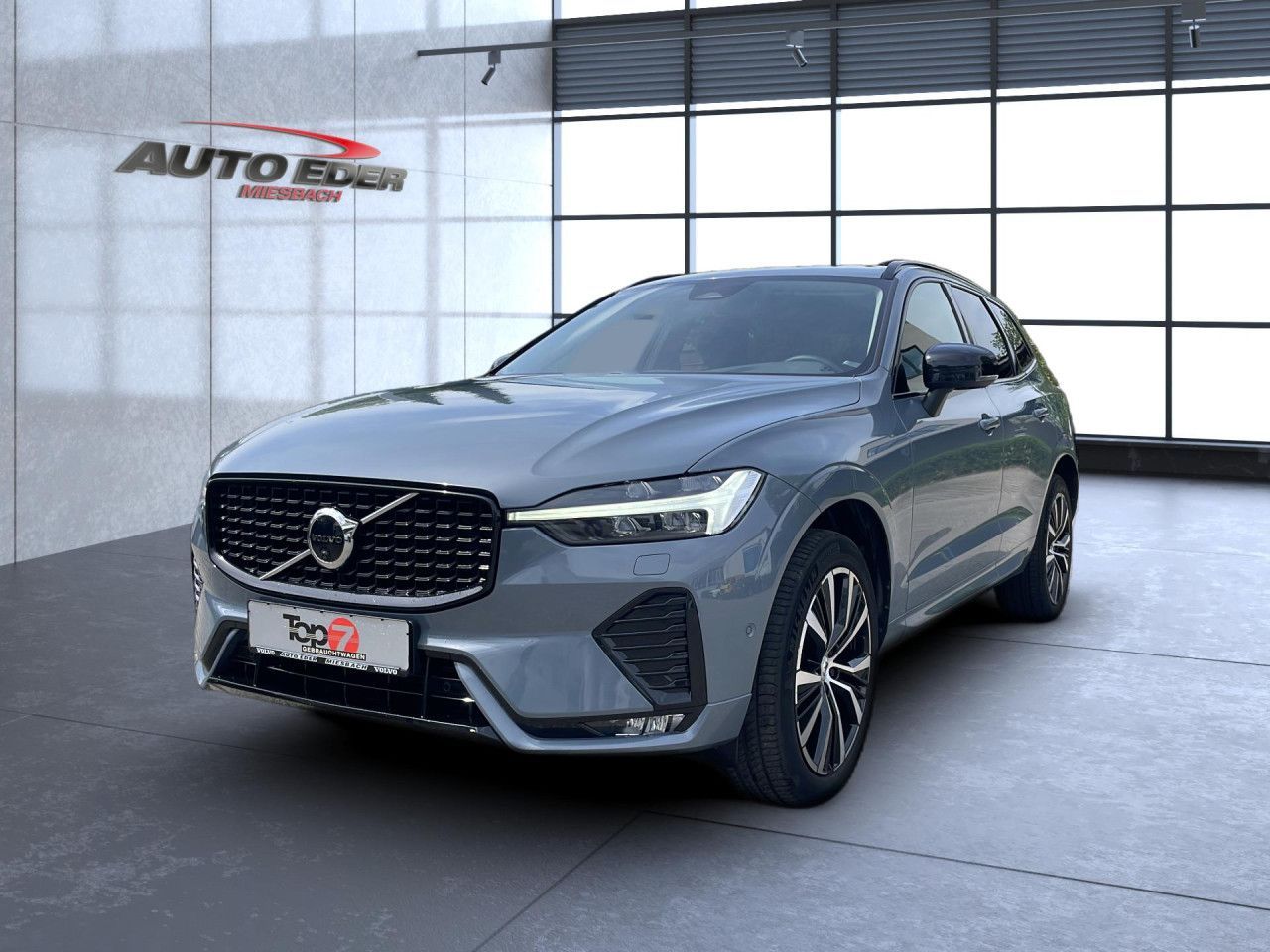 Volvo XC 60 Plus Dark AWD Bluetooth Navi LED Klima foto 2