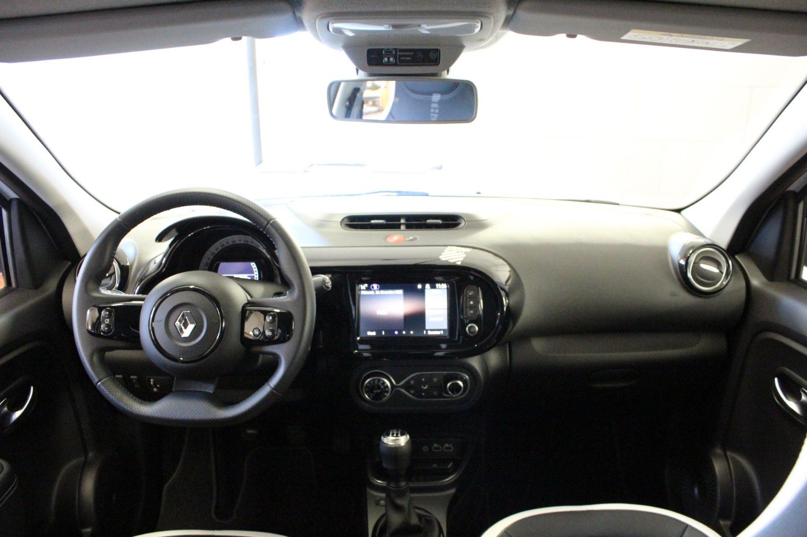 Fahrzeugabbildung Renault Twingo SCe 65 Urban Night *Easy Link*Sitzheizun*