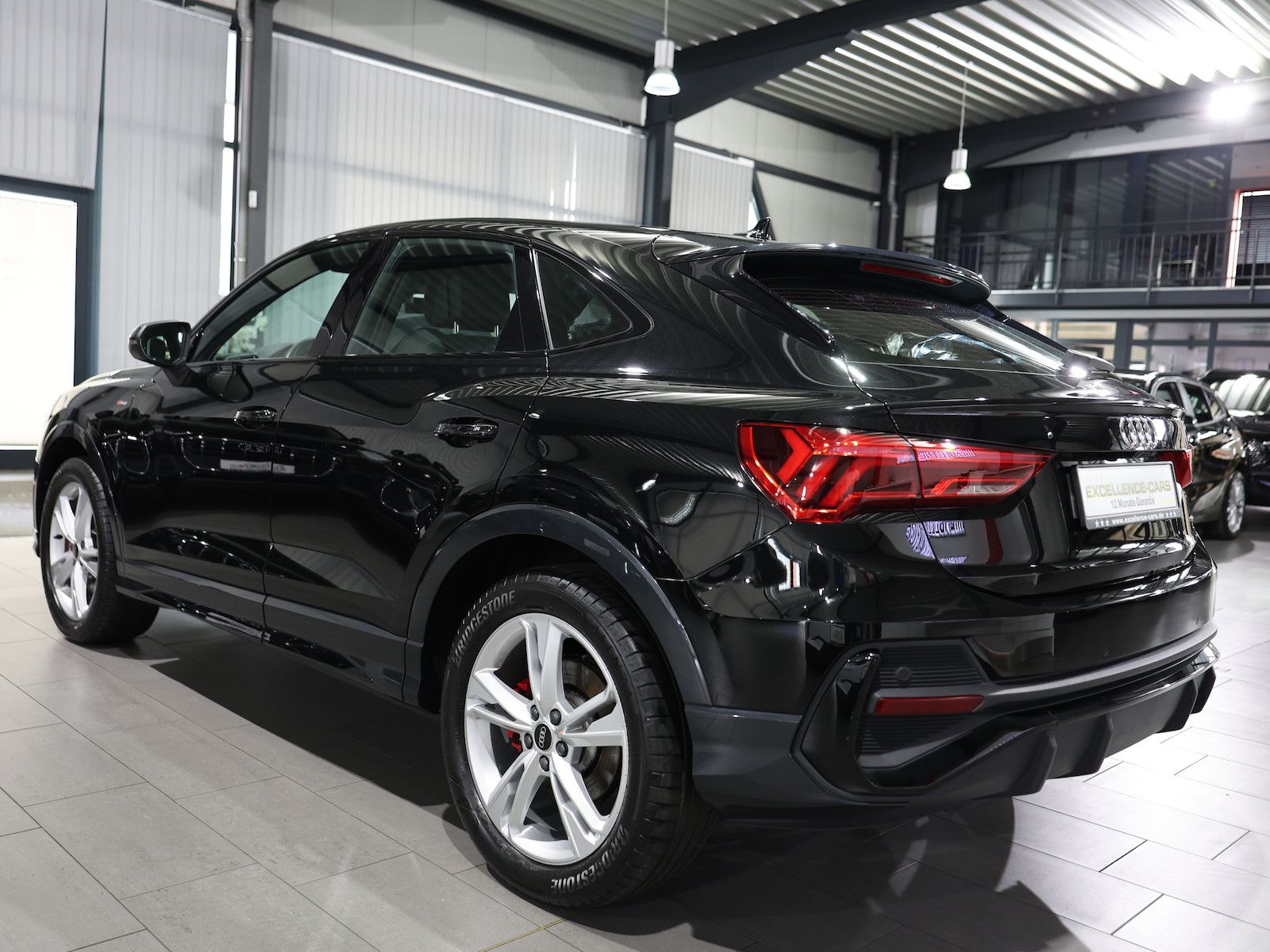 Audi Q3 SPORTBACK 40 TDI Q S-LINE DESIGN BLACK / LED foto 9
