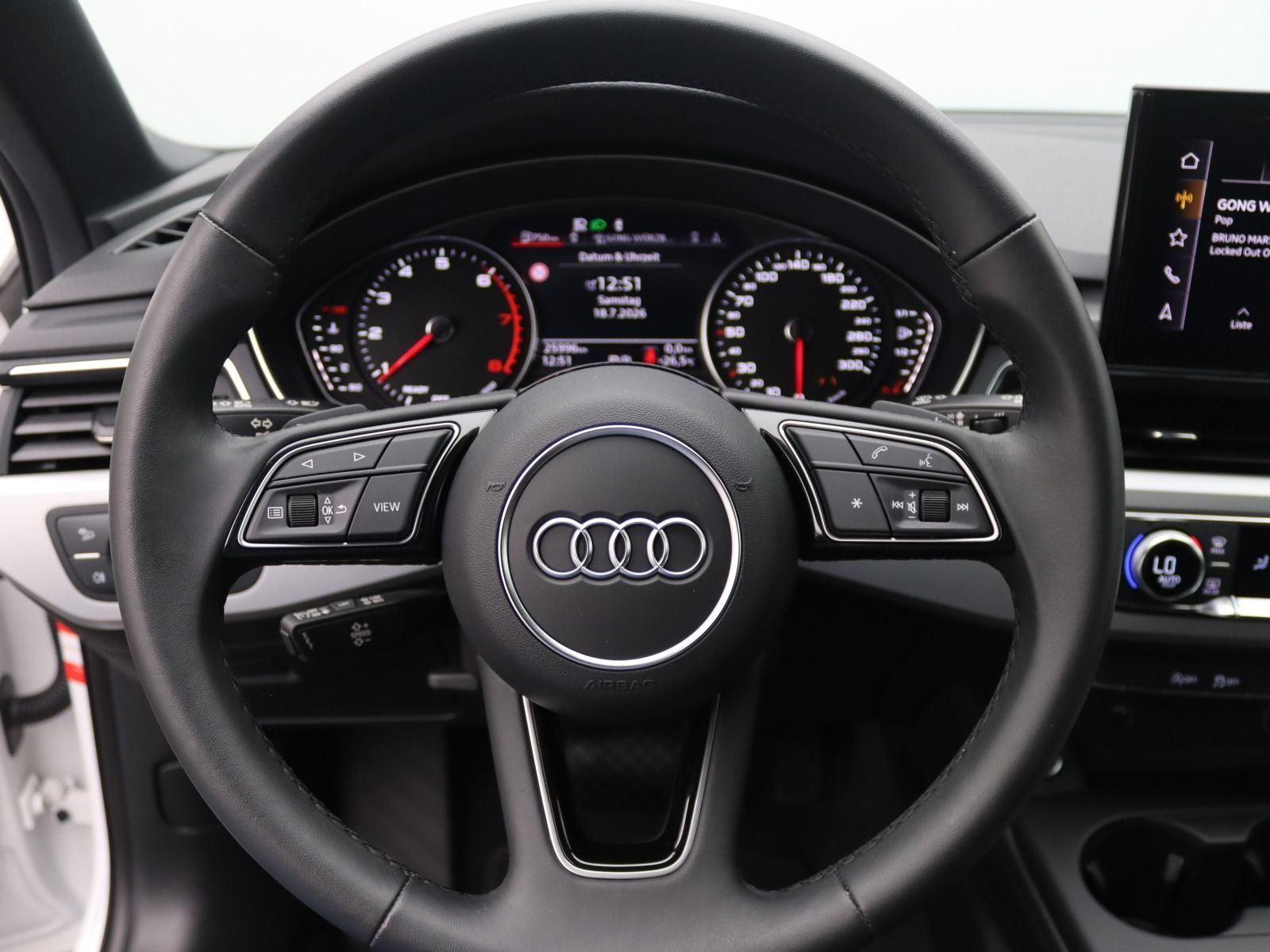 Audi A4 - Bild 10