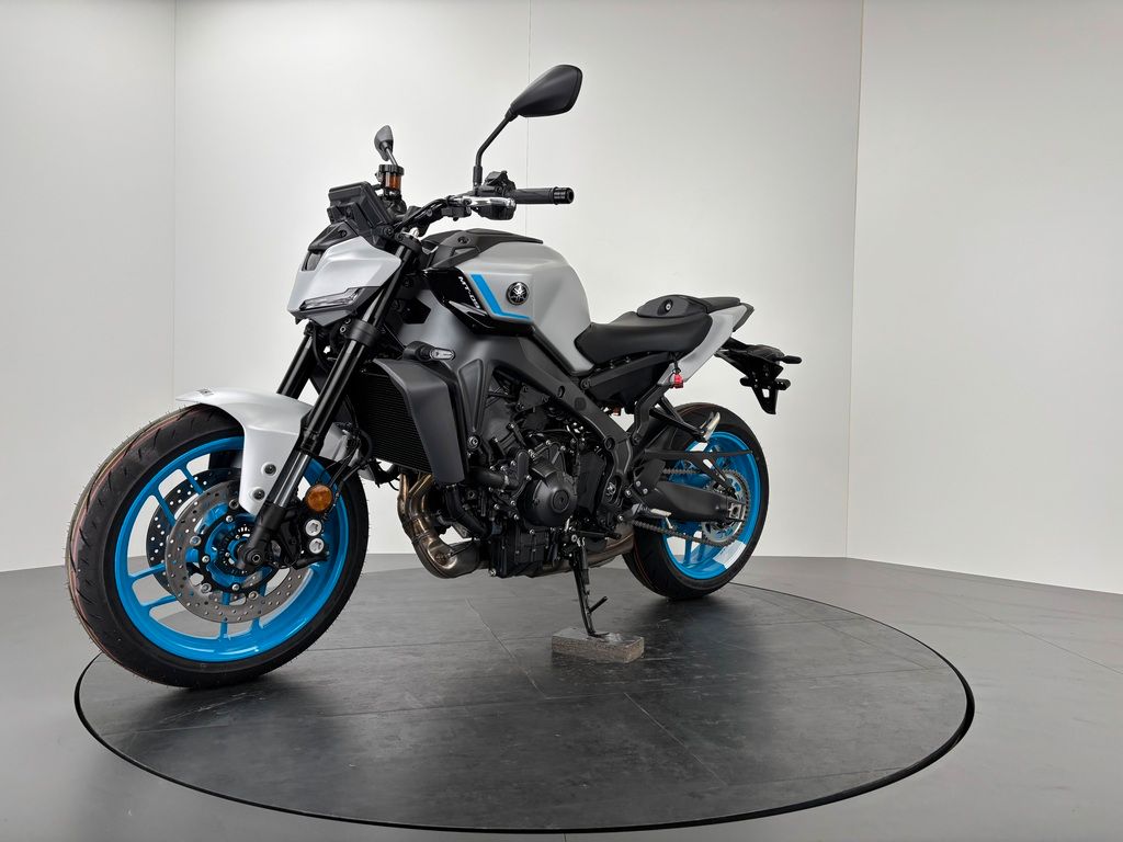 Fahrzeugabbildung Yamaha MT-09 *AKTION: TRANSPORT & SOUND ! *MJ2025