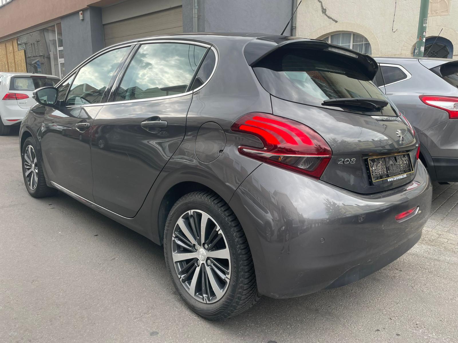Peugeot 208 Allure
