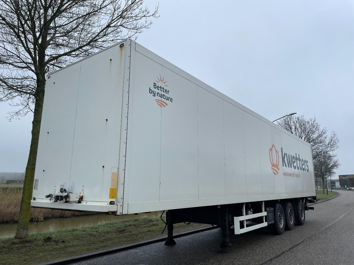 Schmitz Cargobull SKO 24/LZG-13.4 FP45COOL ISO Box / Loading Lift