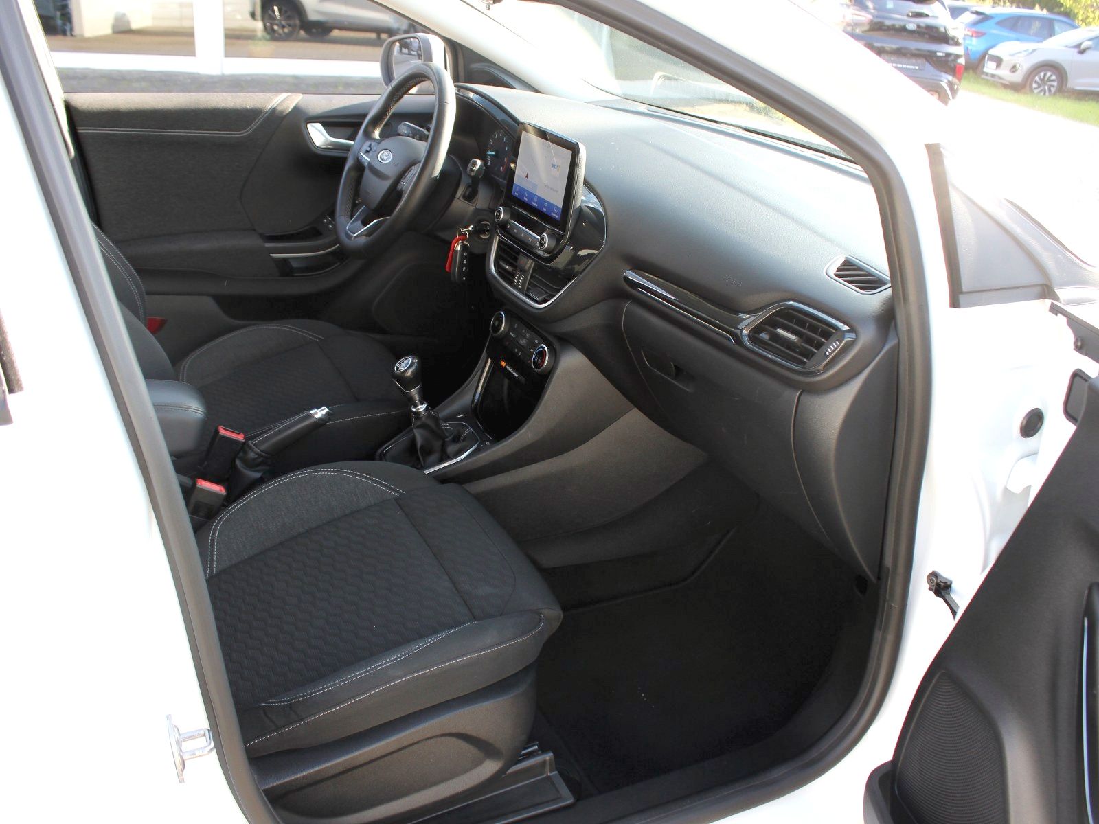 Fahrzeugabbildung Ford Puma Titanium 1,0 EcoBoost Mild Hybrid