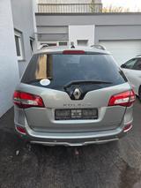 Renault Koleos Expression 2.5 16V 4x2 Expression - silberne Renault Koleos