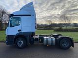 Mercedes-Benz Vehicle Tractor 4x2 Standard - Mercedes-Benz Trac